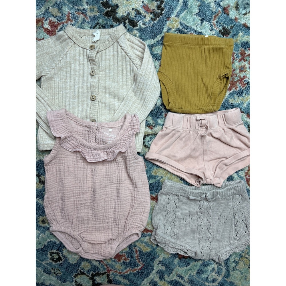 Colored Organics Kate Quinn Snug Baby Girls 6/9m 6/12m Neutral Bundle